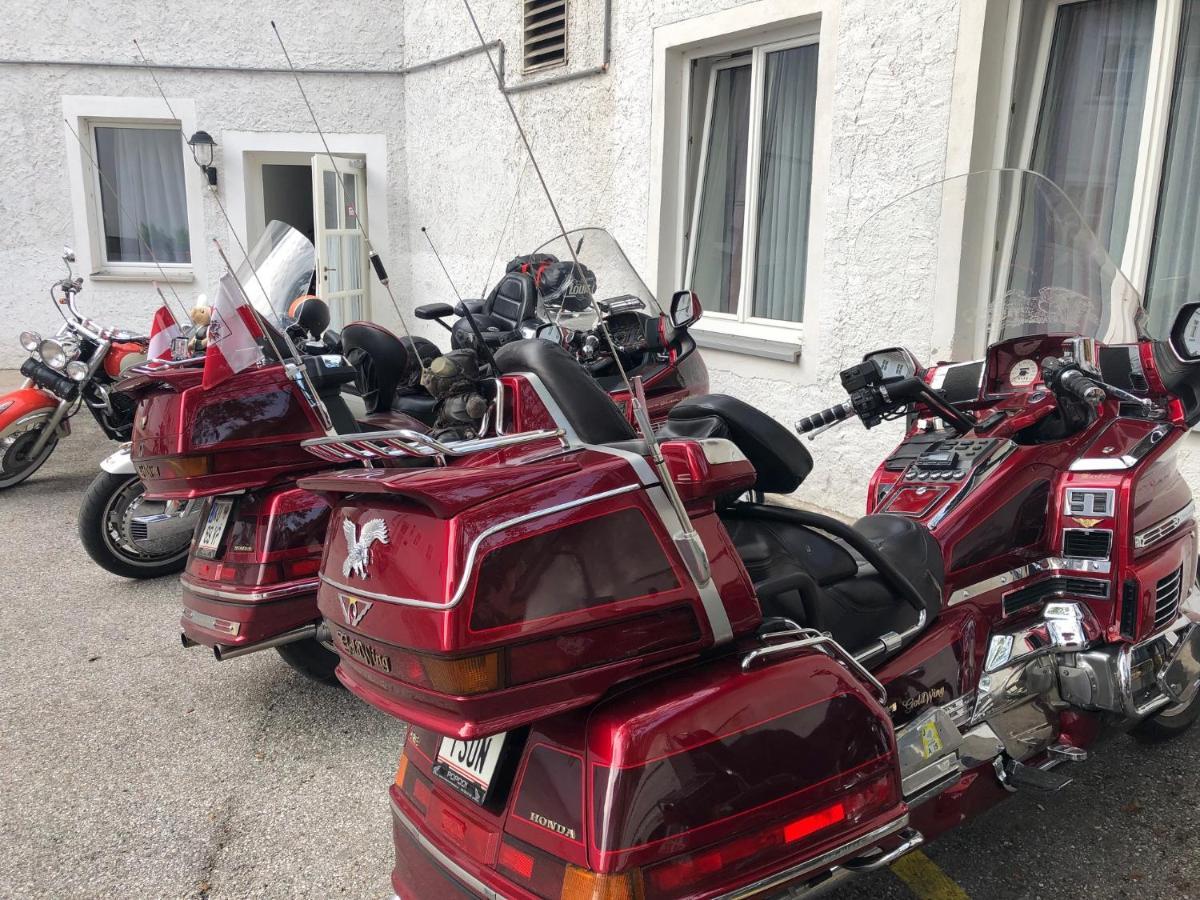 ホテル Ennstalerhof Grossraming エクステリア 写真